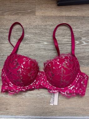 Victoria’s Secret Dream Angels Lined Demi Bra